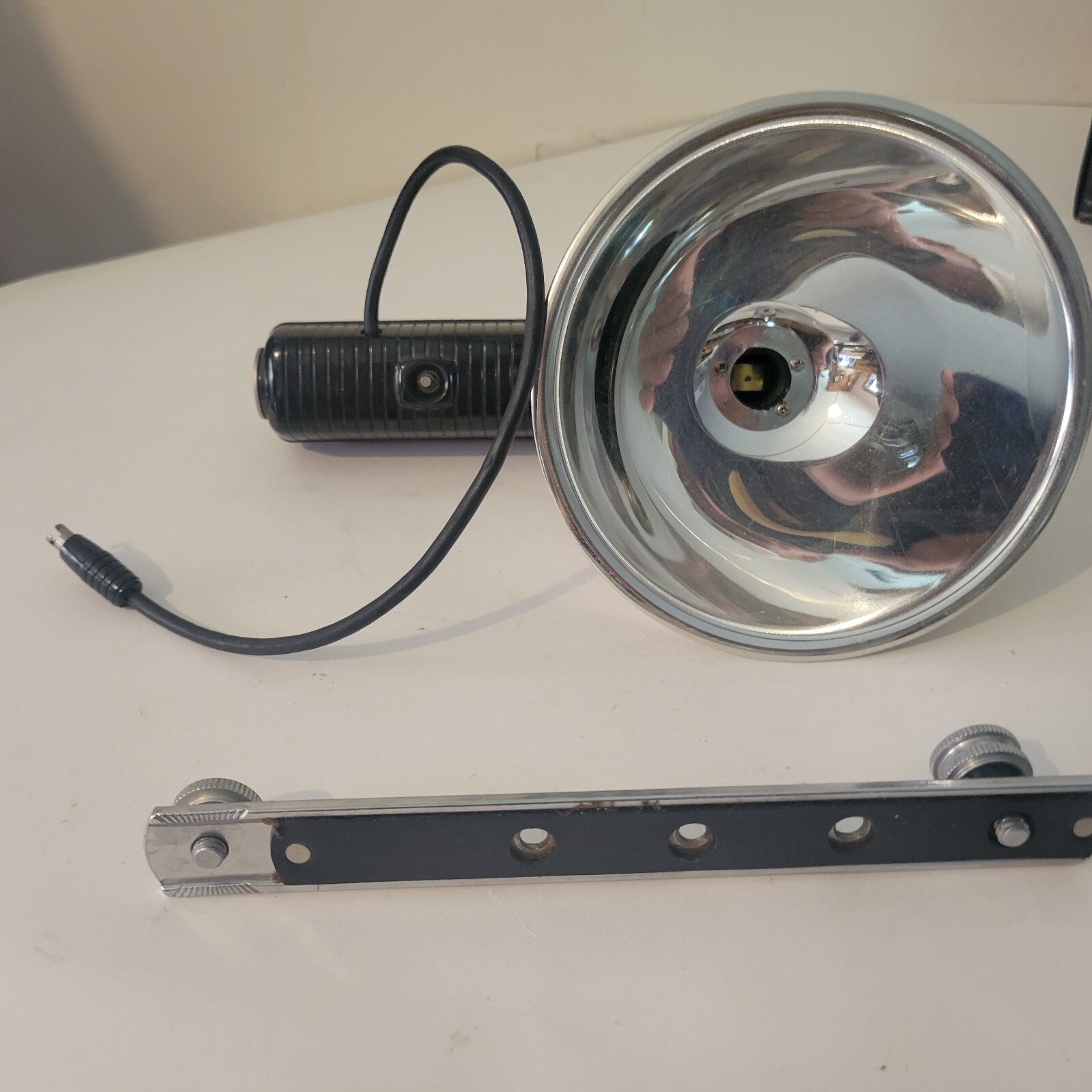 Kodak Standard Flasholder with Box, Bracket, 1-Bulb, Clean + Leather Strap