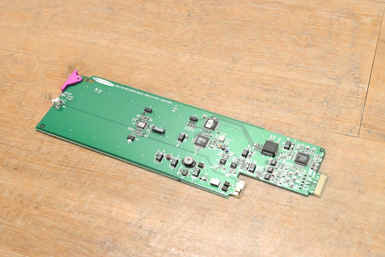 Miranda SDA-1141 Reclocked Digital Video DA with Monitoring Module CG01142