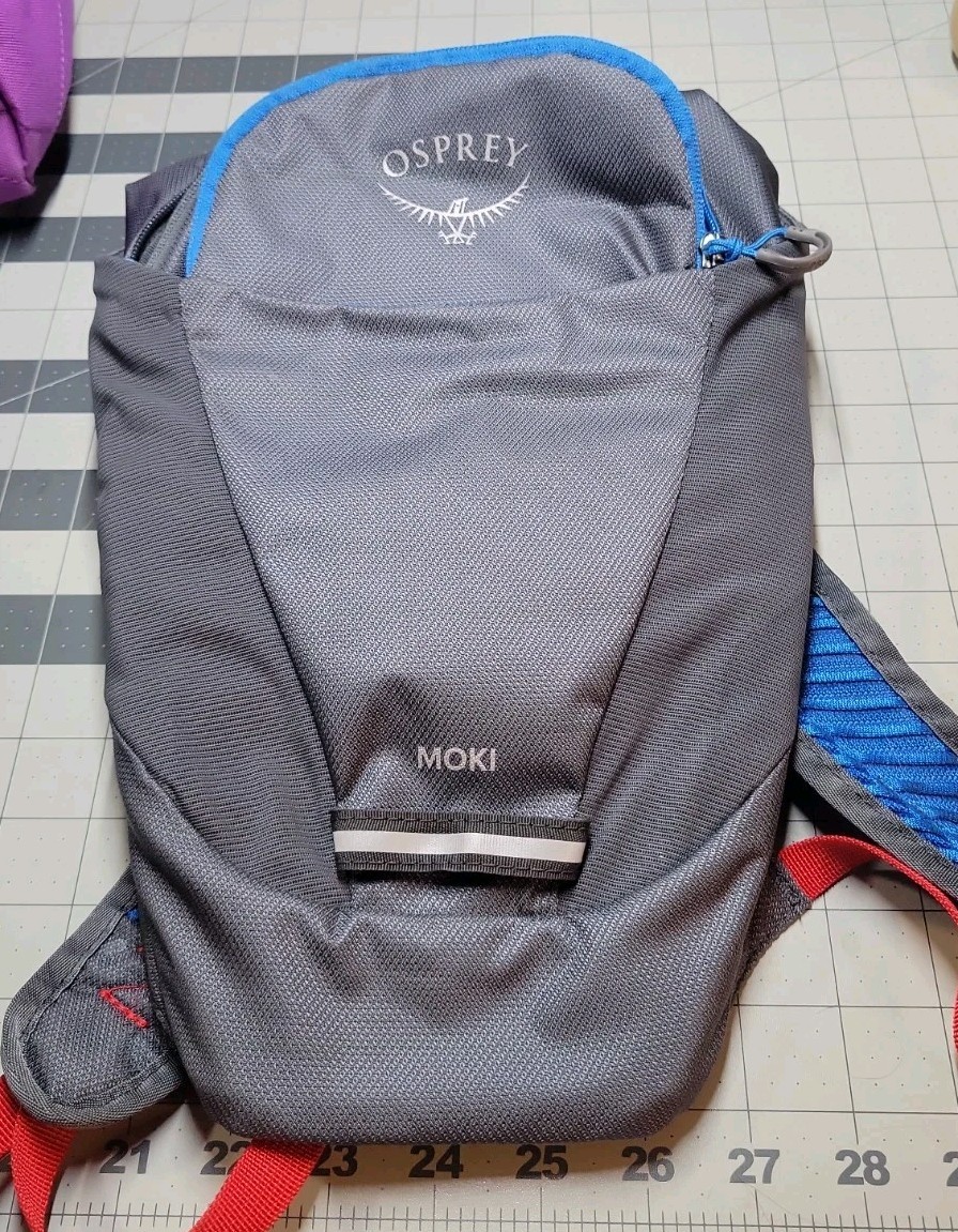 M20 Osprey Moki Kids 1.5L Hydration Pack Grey Hiking Pack Backpack - NO BLADDER
