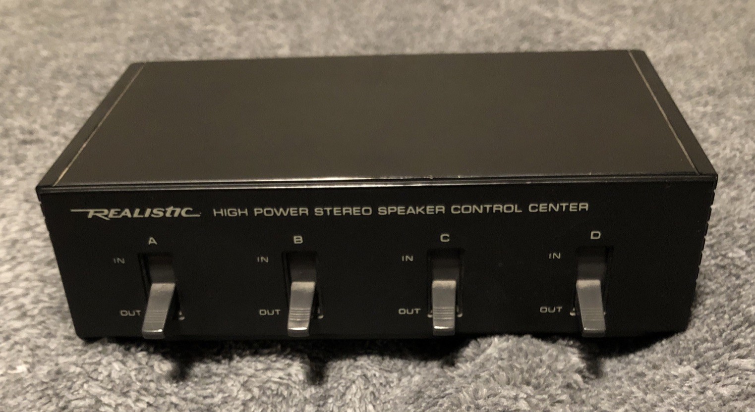 Realistic High-Power Audio Stereo Multi-Speaker Control Center Cat. No. 40-136