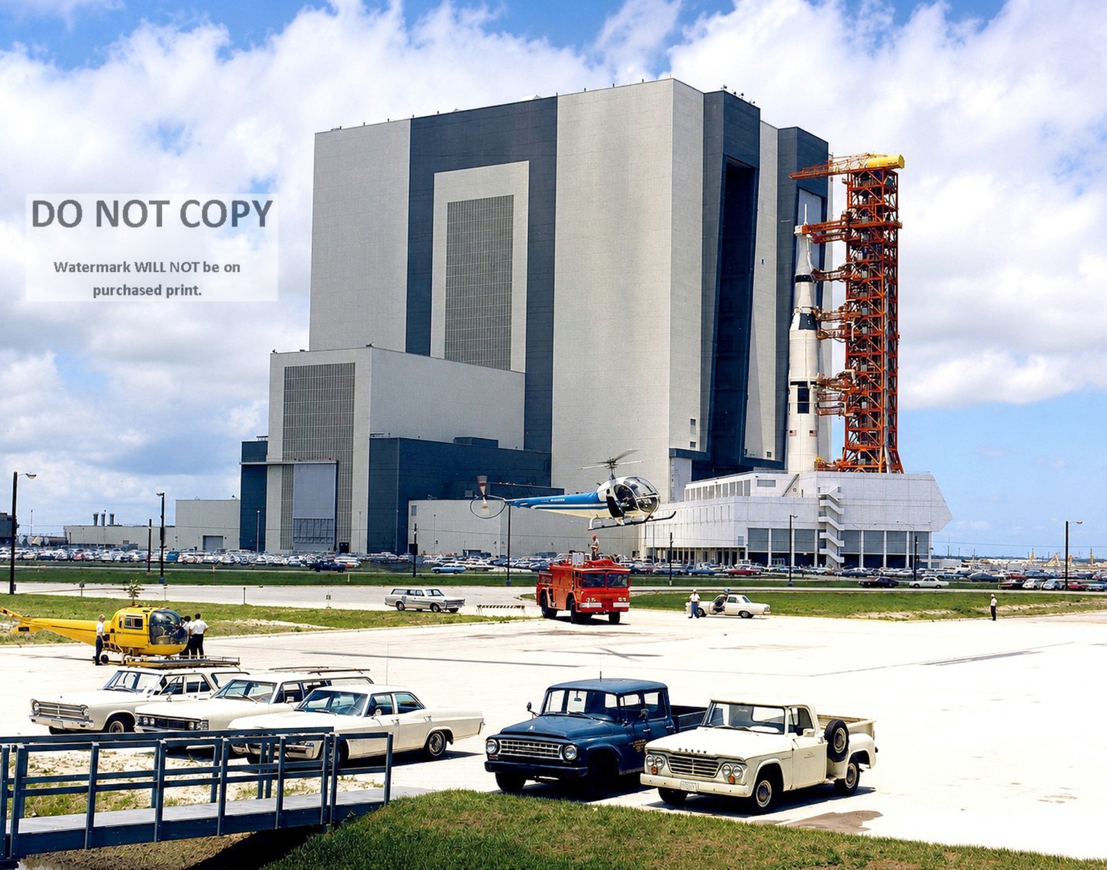 11X14 PHOTO - APOLLO 11 SATURN V ROLLS OUT OF VEHICLE ASSEMBLY BUILDING (EP-361)
