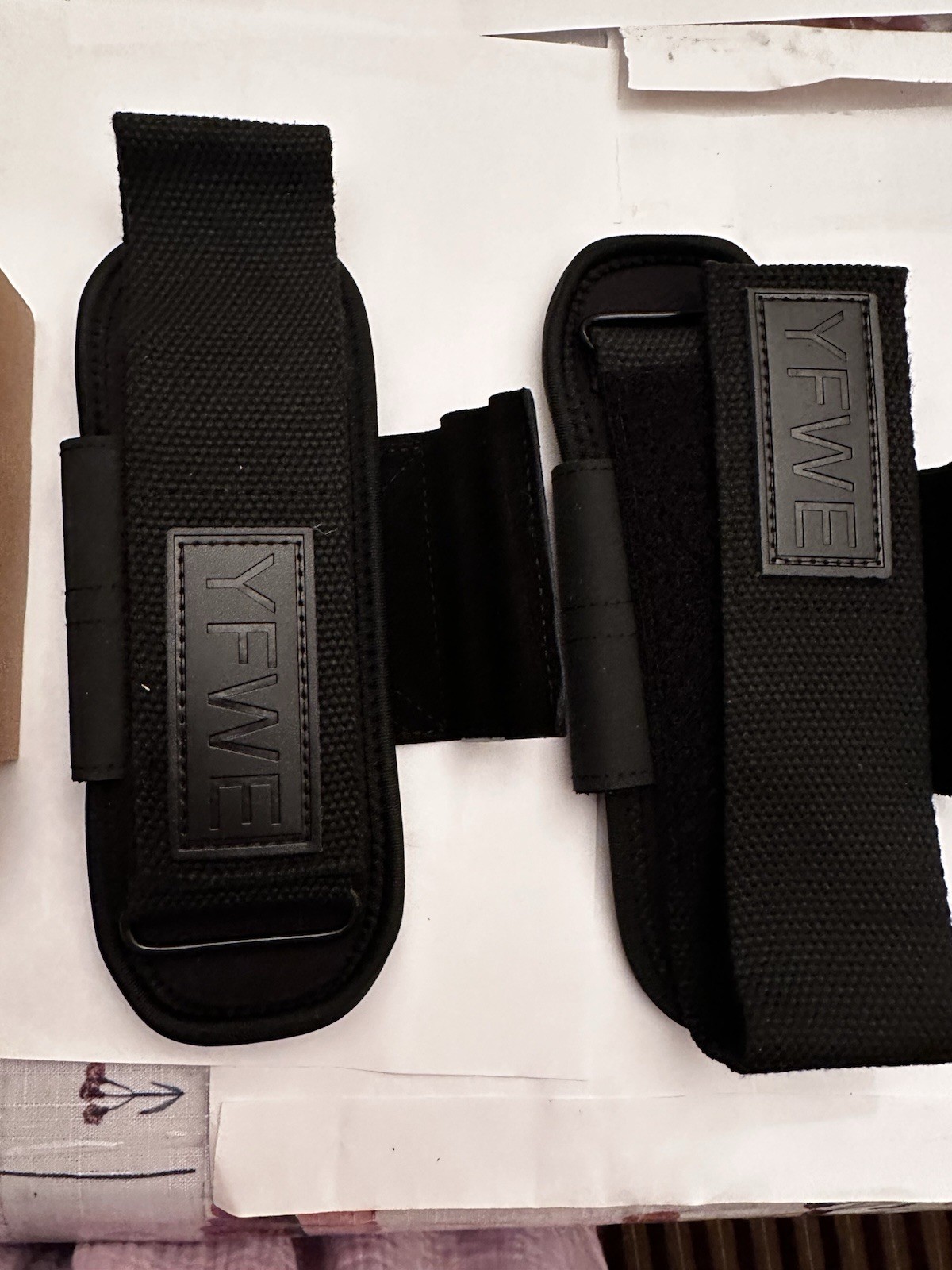 YFWE Dual-Layer Leather Adjustable Wrist Wraps Neoprene Padding Anti-Slip Pair