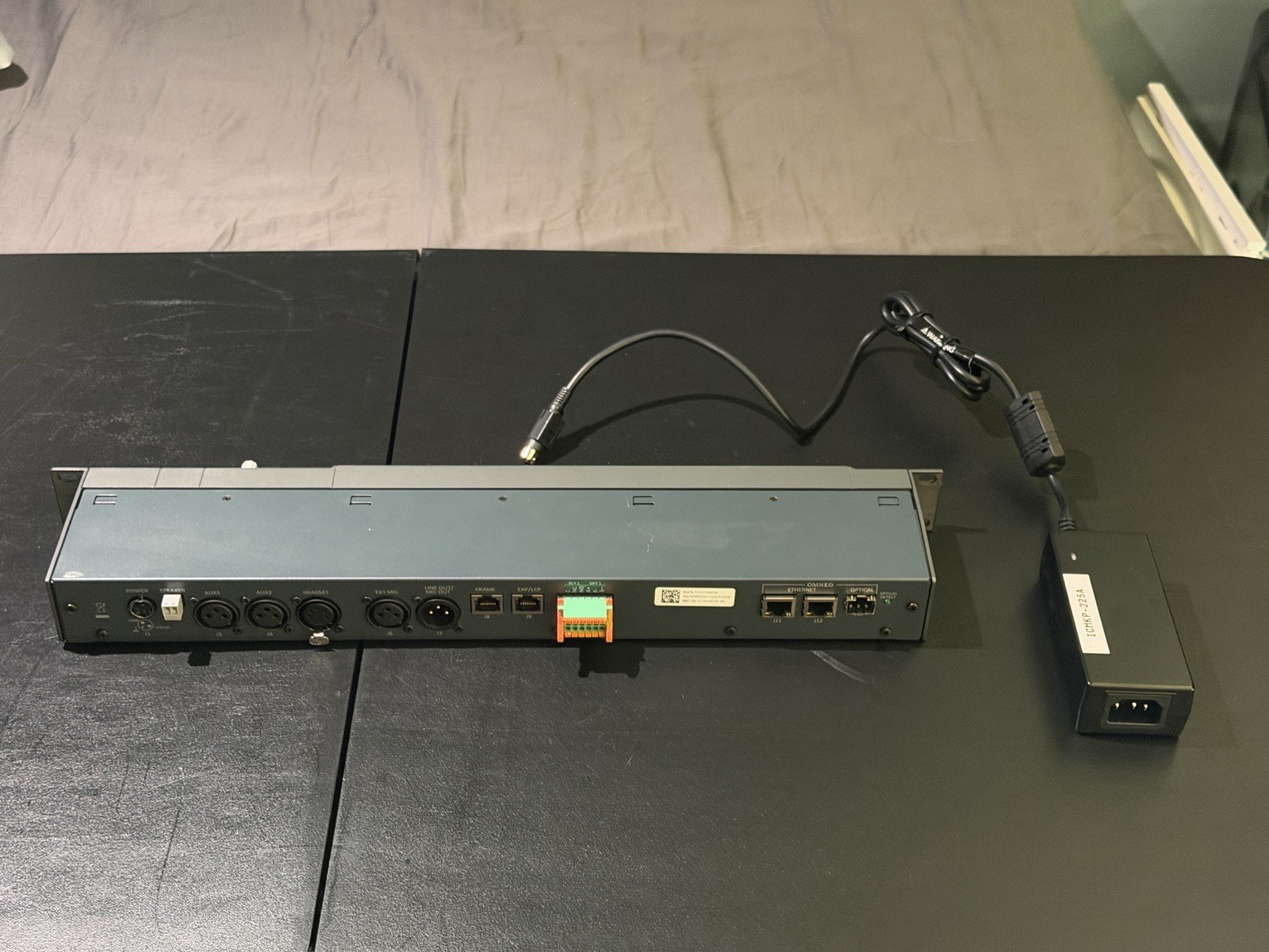 Telex RTS Intercom KP4016