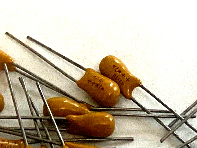 25pc 47uf 10V tantalum capacitor Dip