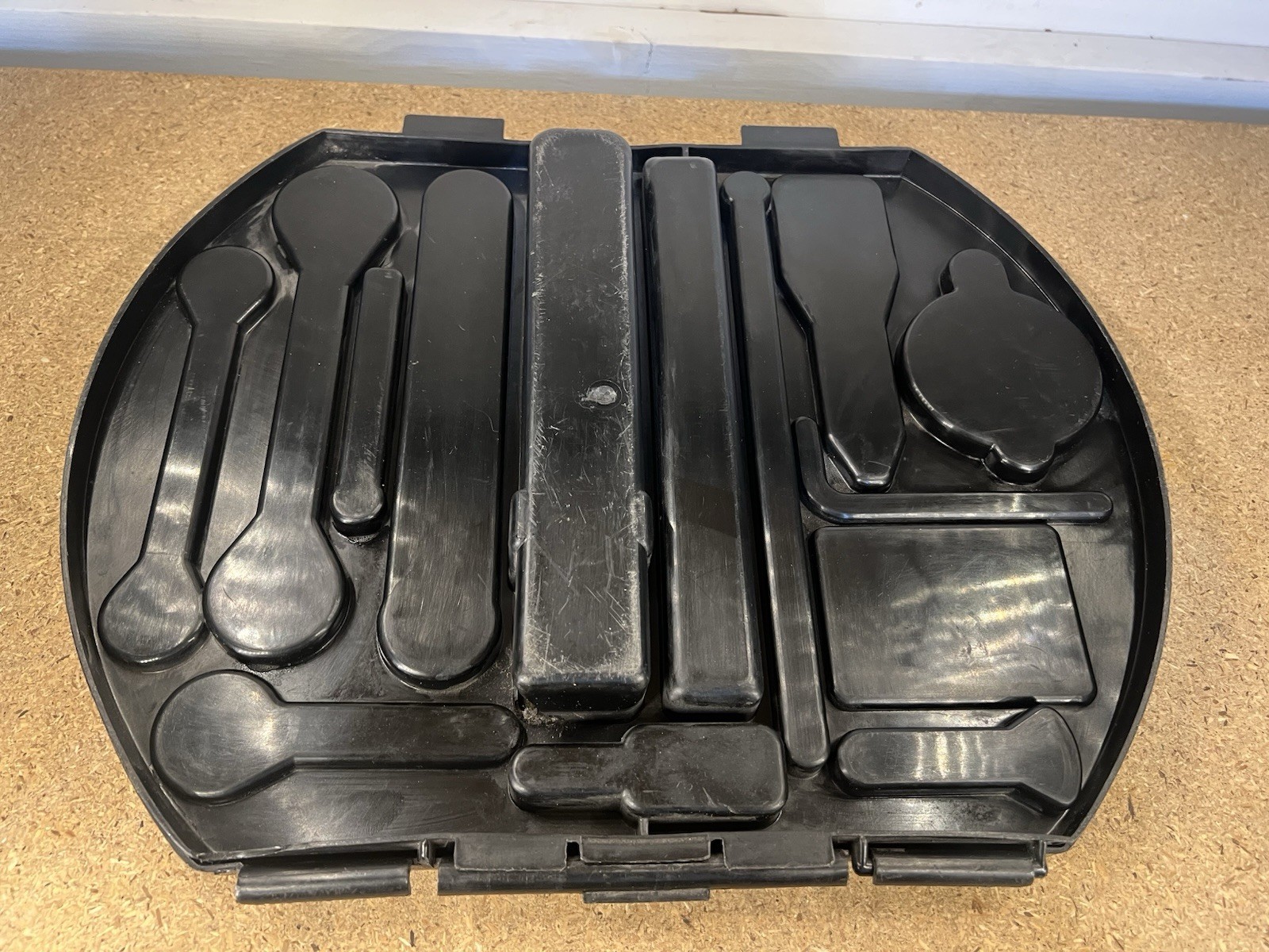 Empty Rare Plastic Jaguar MK2 S-Type 240 340 Tool Kit BD29876 Container 1967-
