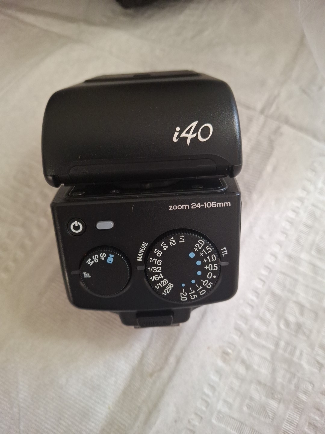 Nissin Speedlite i40 Shoe Mount Flash for FUJI