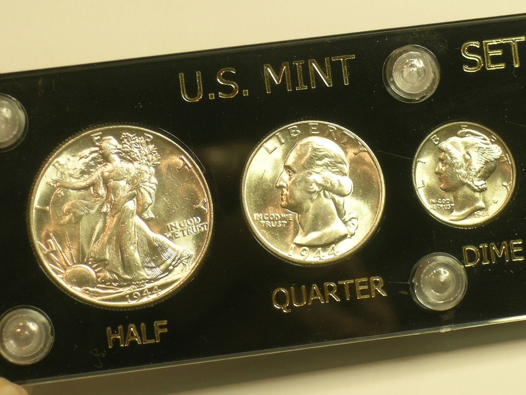 1944 Brilliant Uncirculated Coin Year Set - Capital Holder