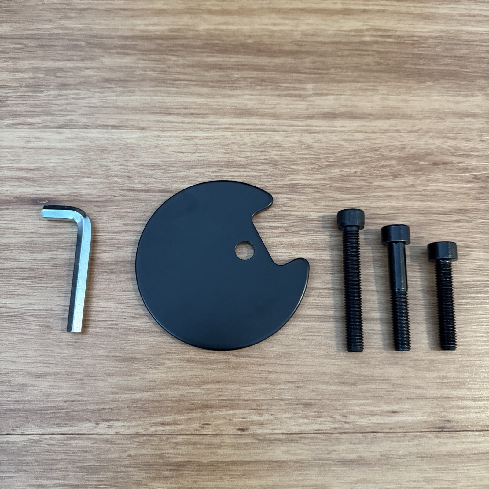 HUMANSCALE BOLT-THROUGH KIT FOR M8.1