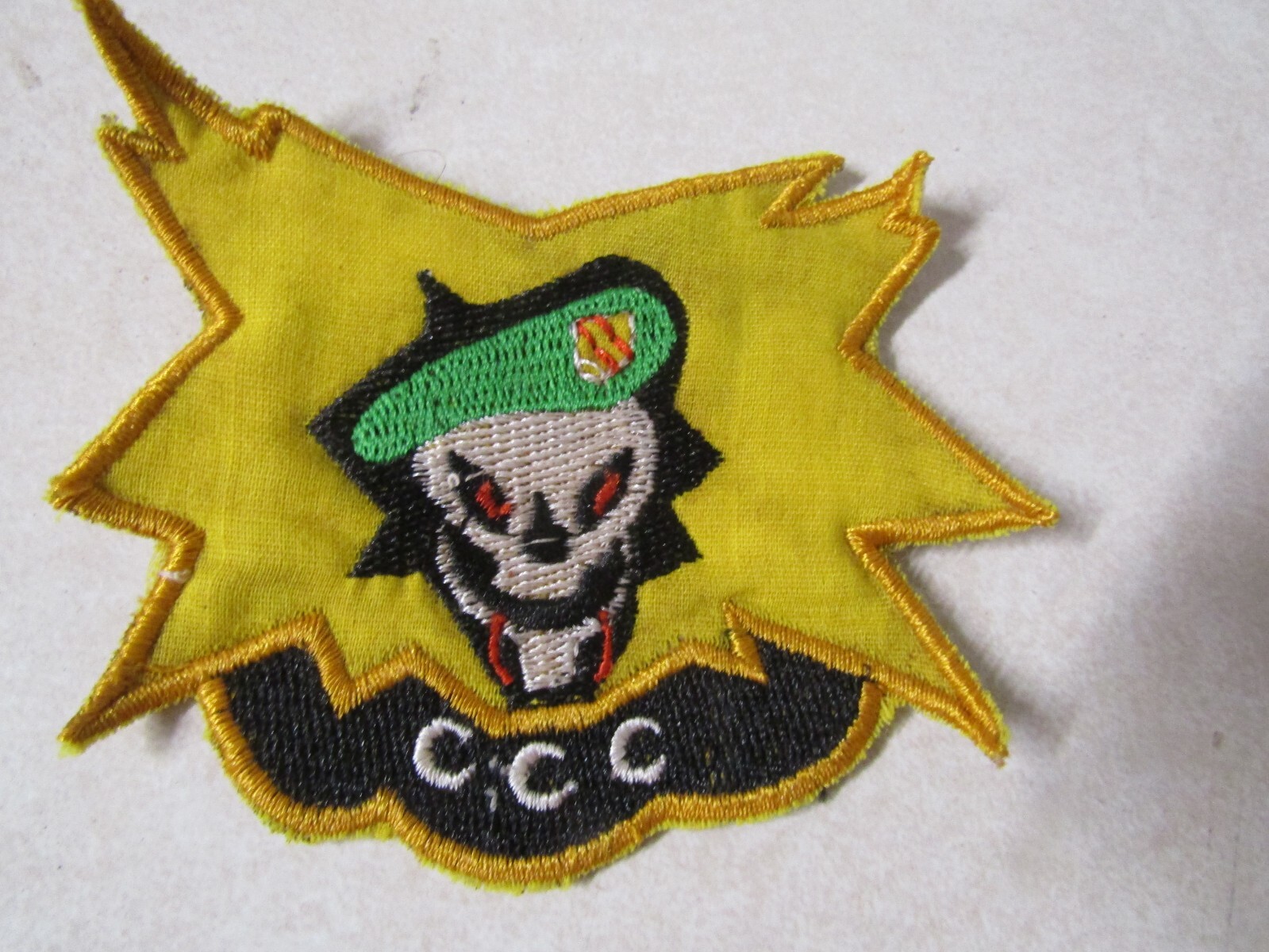 MILITARY PATCH SEW ON OLD VIETNAM ERA 5TH SPECIAL FORCES CCC SKULL GREEN BERET