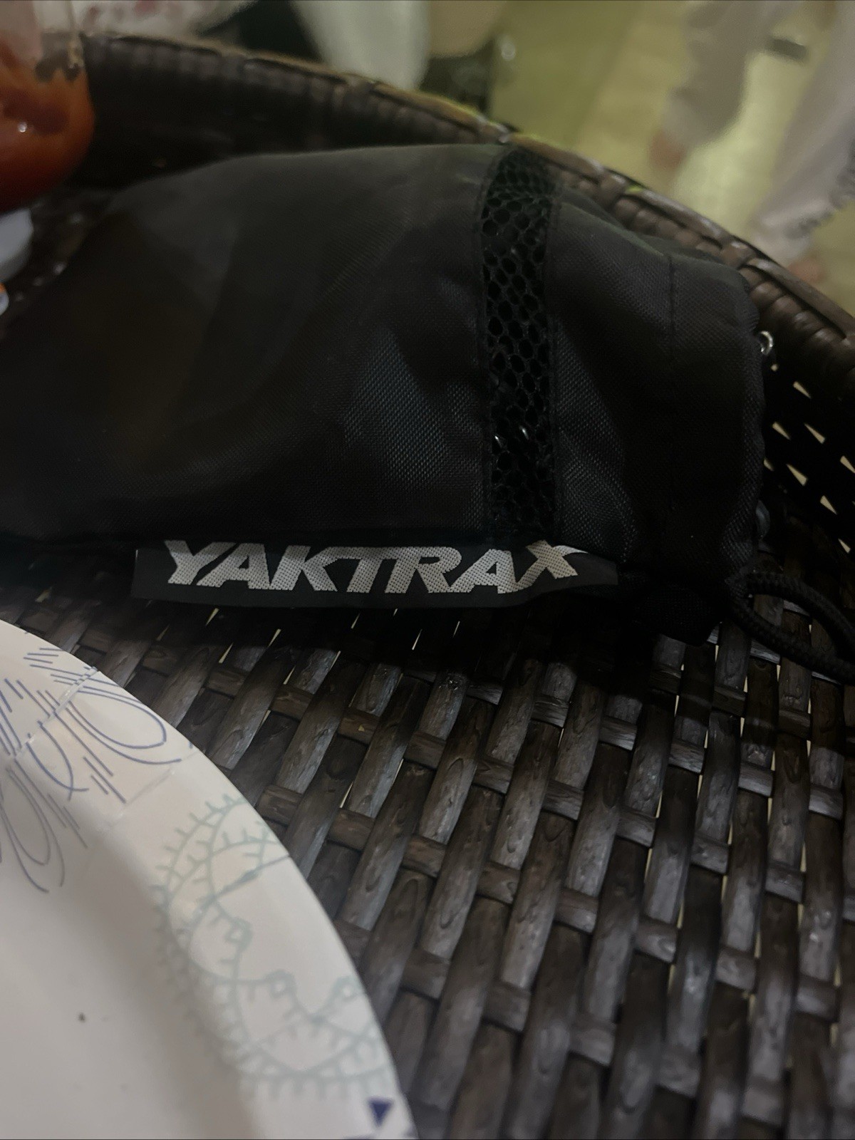 Yaktrax Walk Traction Ice Snow Unisex Size M