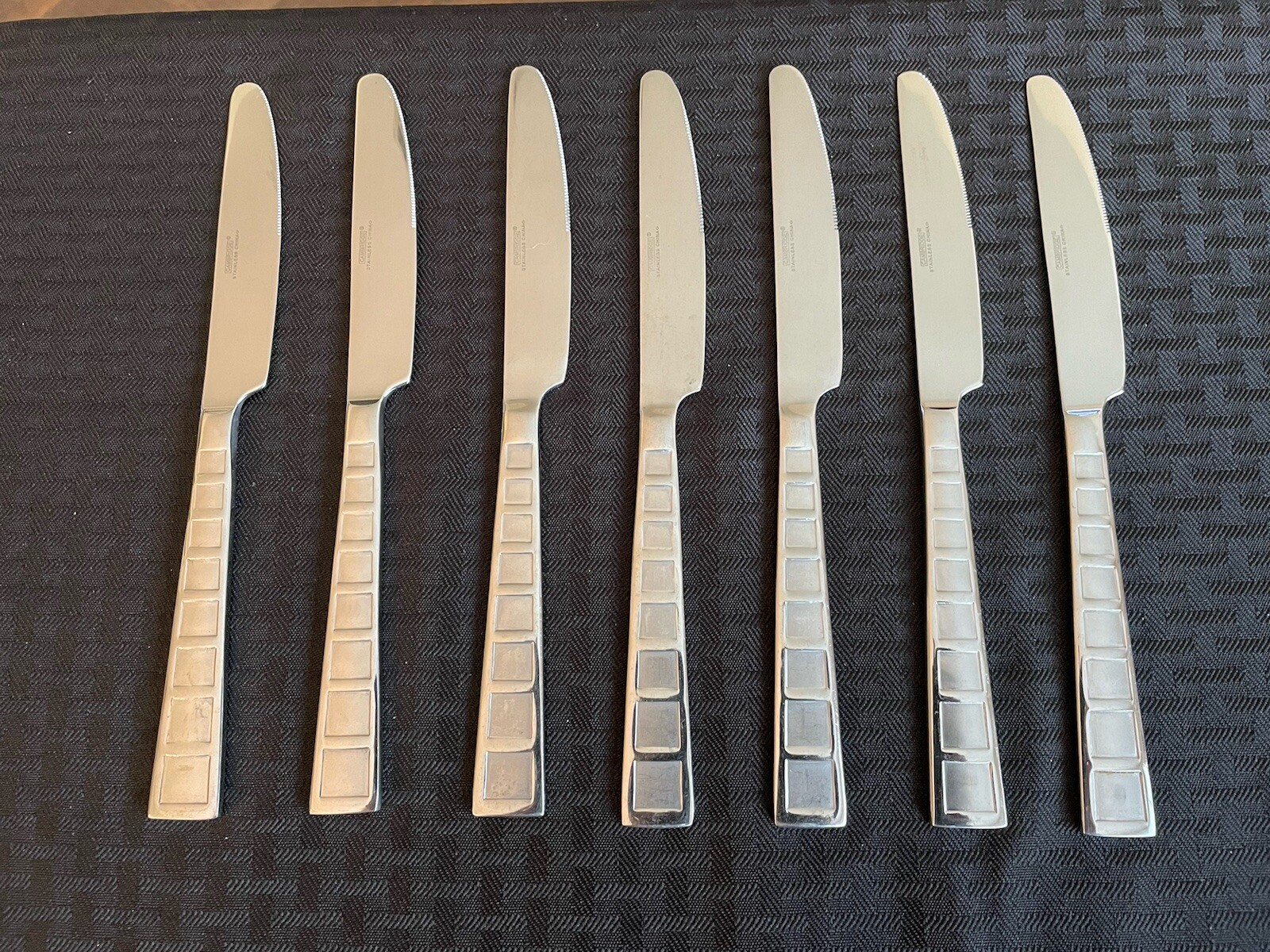 7 Cambridge MOSAIC SAND Stainless Glossy Dinner Knives 9”