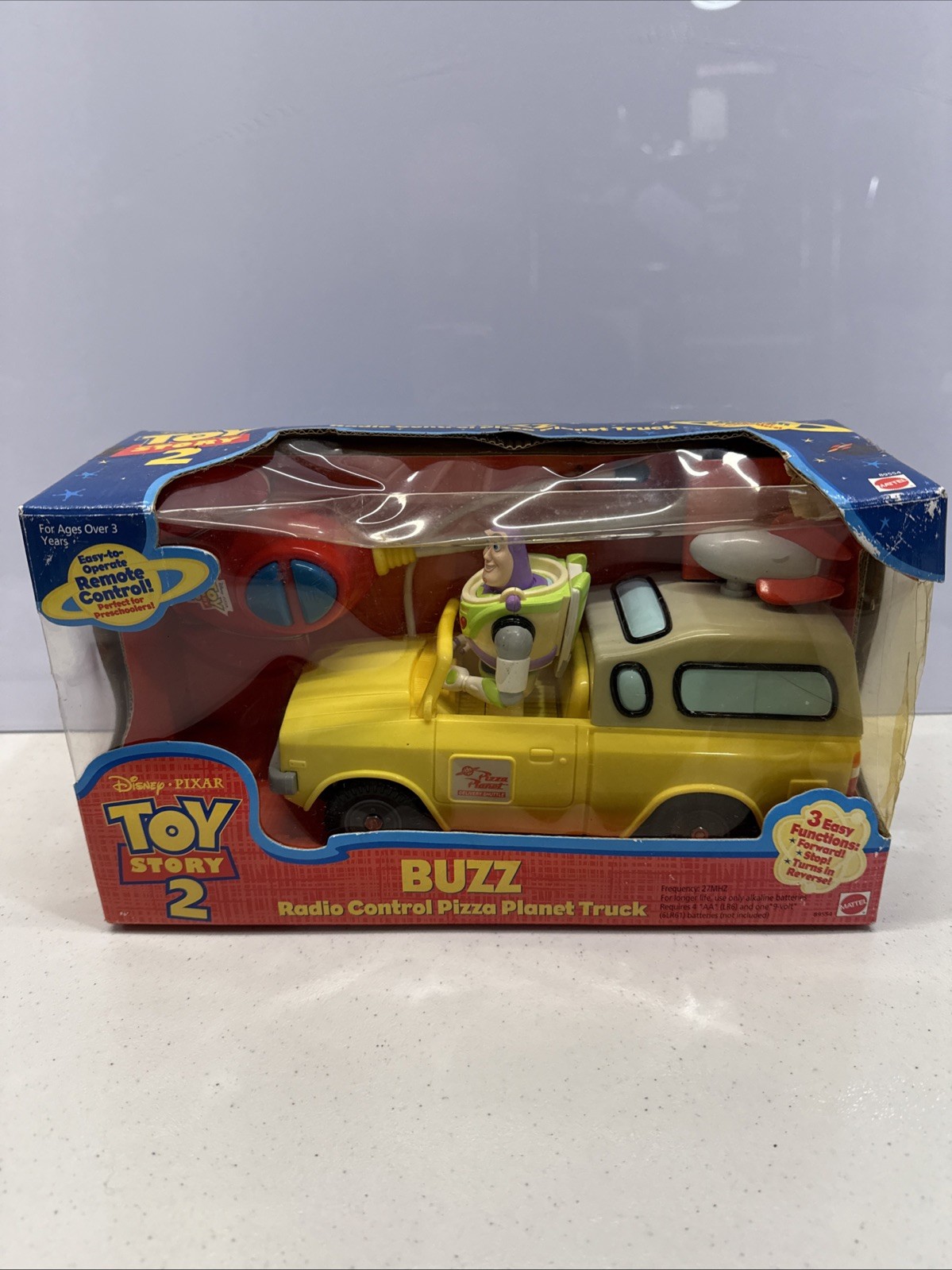 Toy Story 2 Buzz Lightyear RADIO CONTROL Pizza Planet Truck Sealed Damaged Box