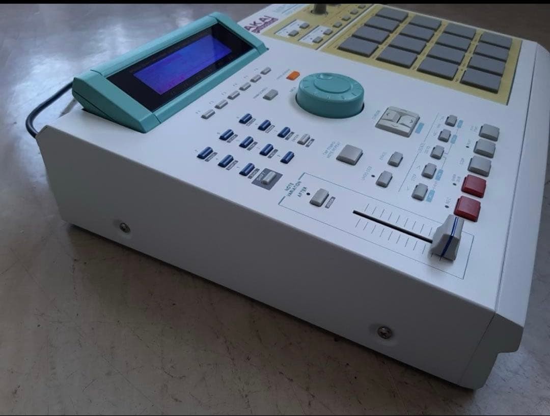 Akai MPC 2000XL Custom Pop Color Mint Drum Machine Sampler Serviced Max RAM CF