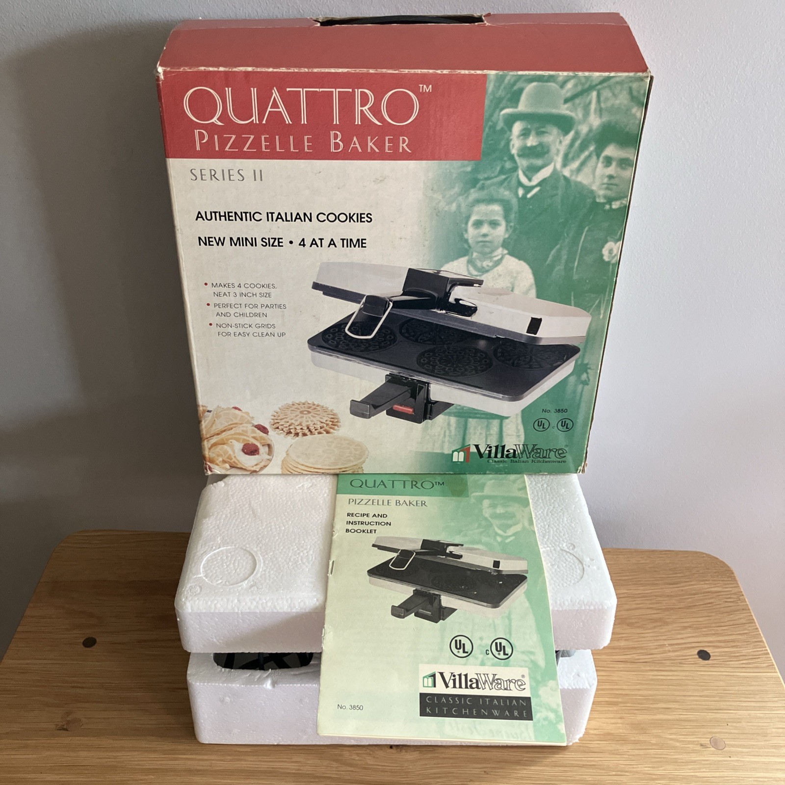 Villaware Model 3850 Quattro Pizzelle Baker Italian Cookie Maker NEW Open Box