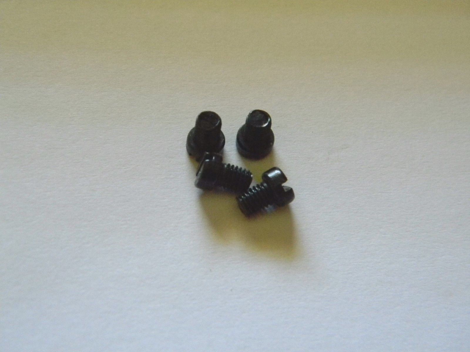 Gun Screws- Blued Slotted Fillister Head 6-48 X 3/16 (4)