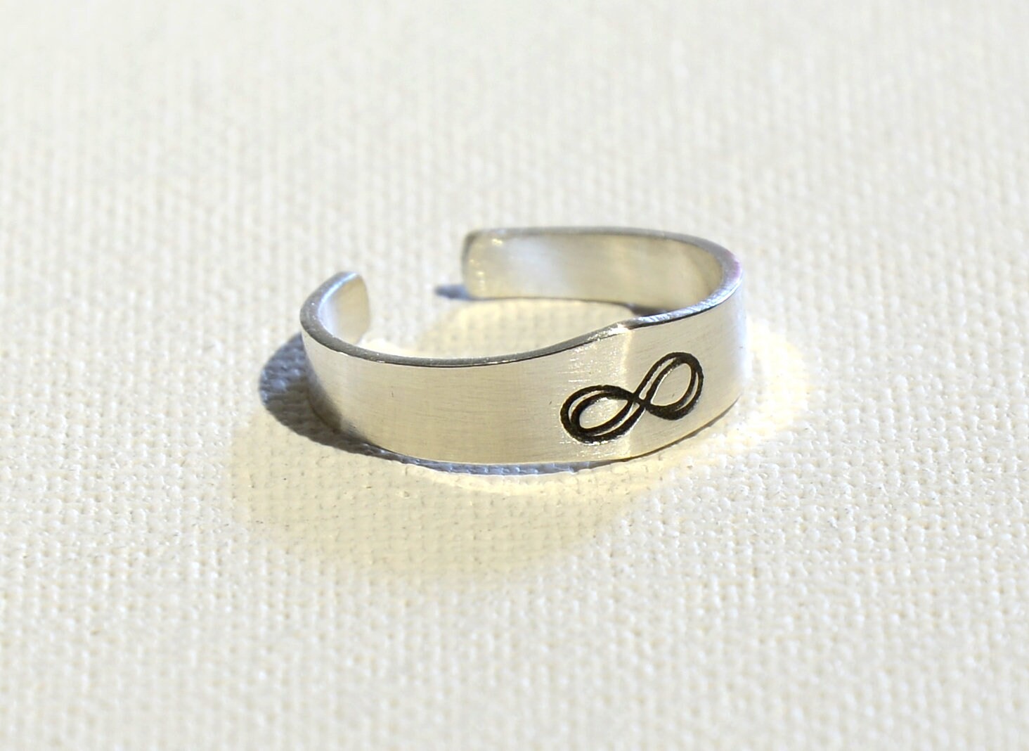 Infinity Sterling Silver Tapered Toe Ring – TR112018507