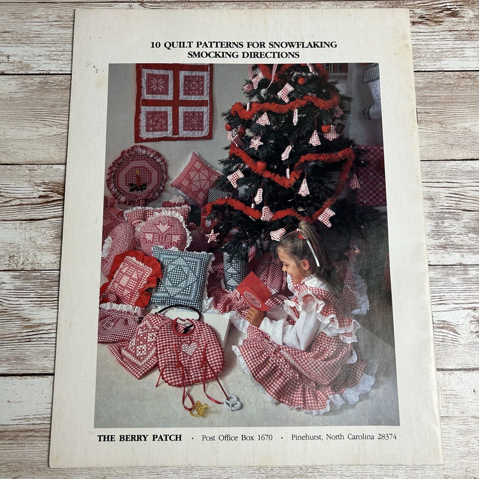 Berry Patch Snowflaking Two 10 Quilt Patterns Claire Bryant Christmas Vintage