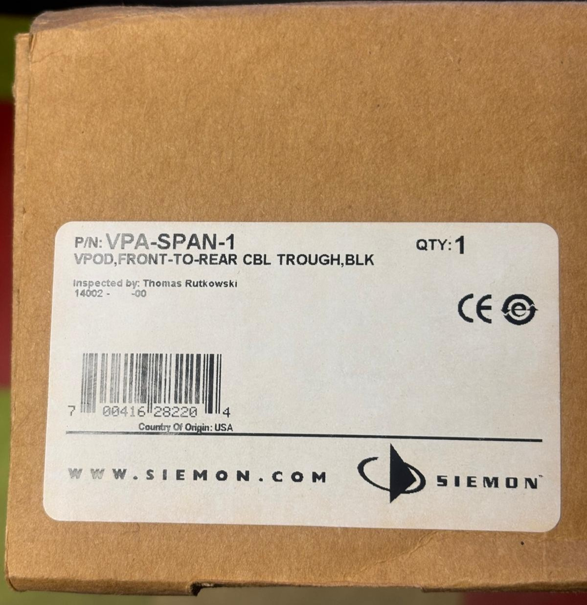 Siemon VPA-SPAN-1 VersaPOD Zero-U Cable Trough, Horizontal, Black