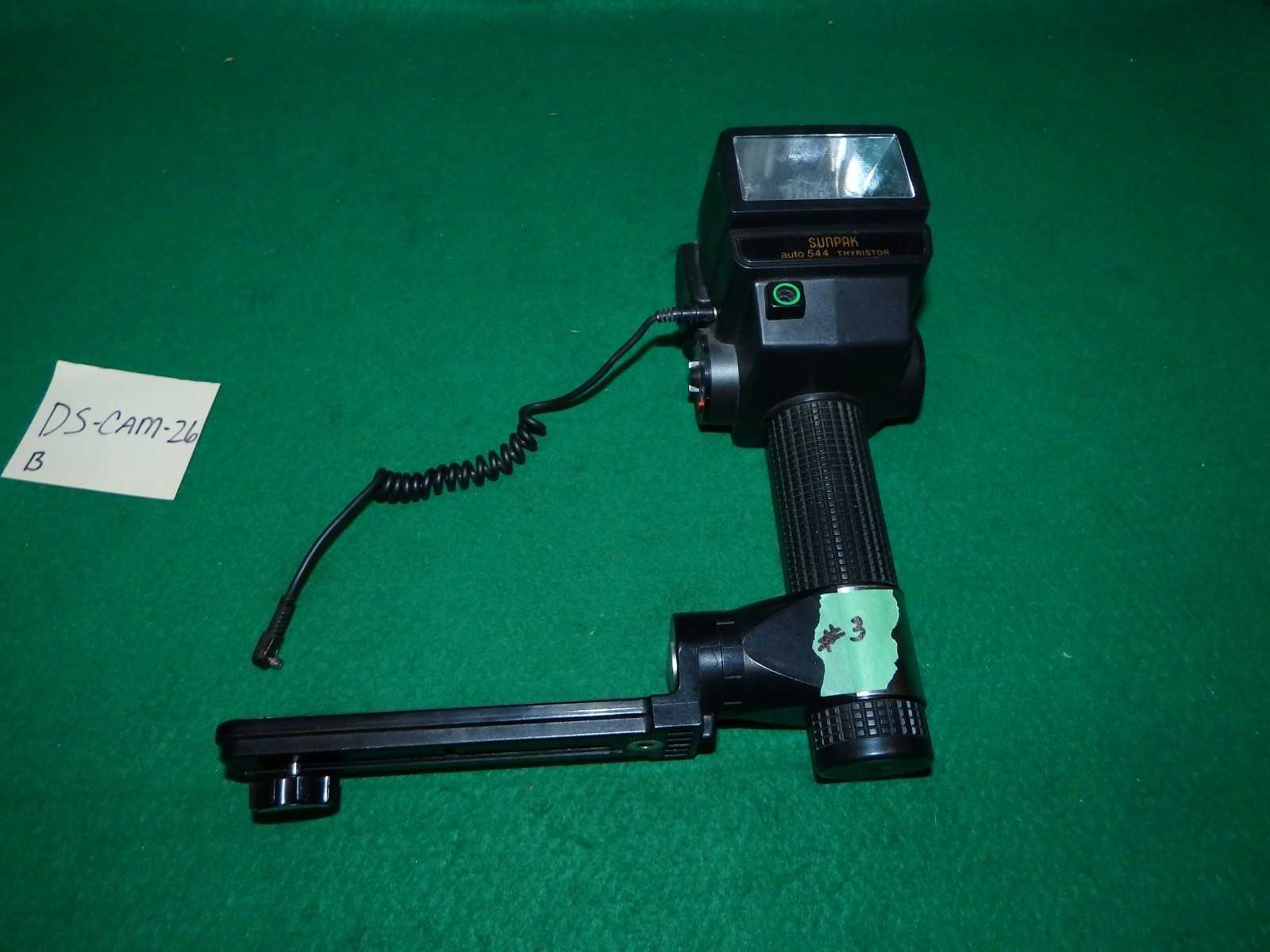 SUNPAK Auto 544 Thyristor Handle Flash+35mm Camera Bracket & PC Sync Cord Tested