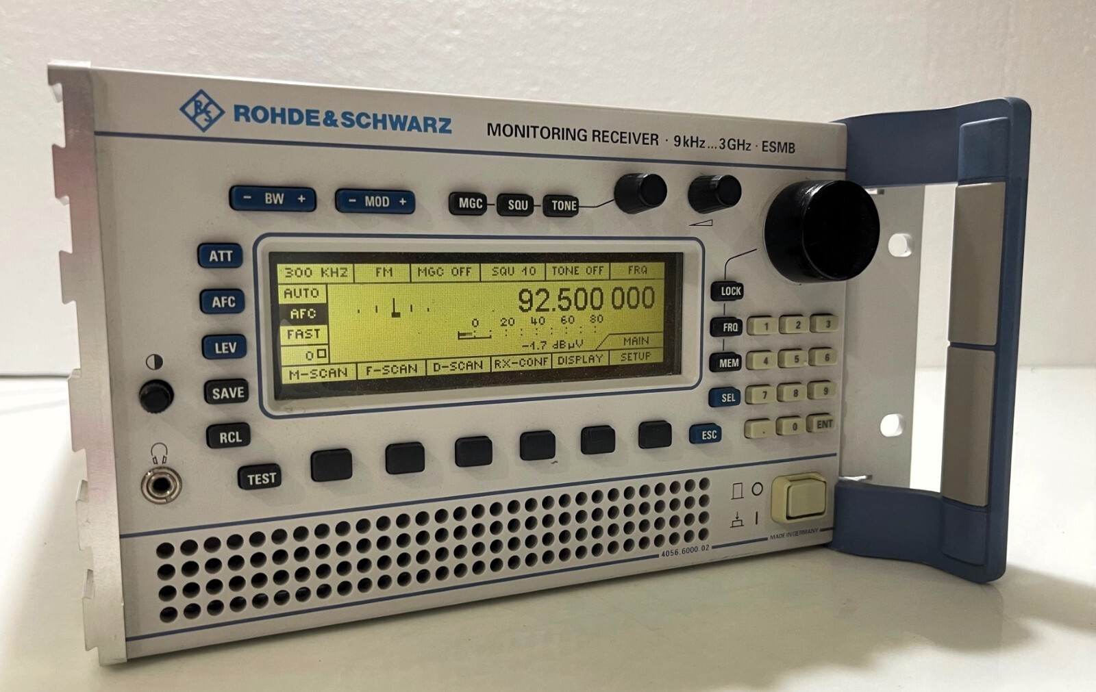 rohde-schwarz ESMB Monitoring Receiver, Expedite Shipping World Wide