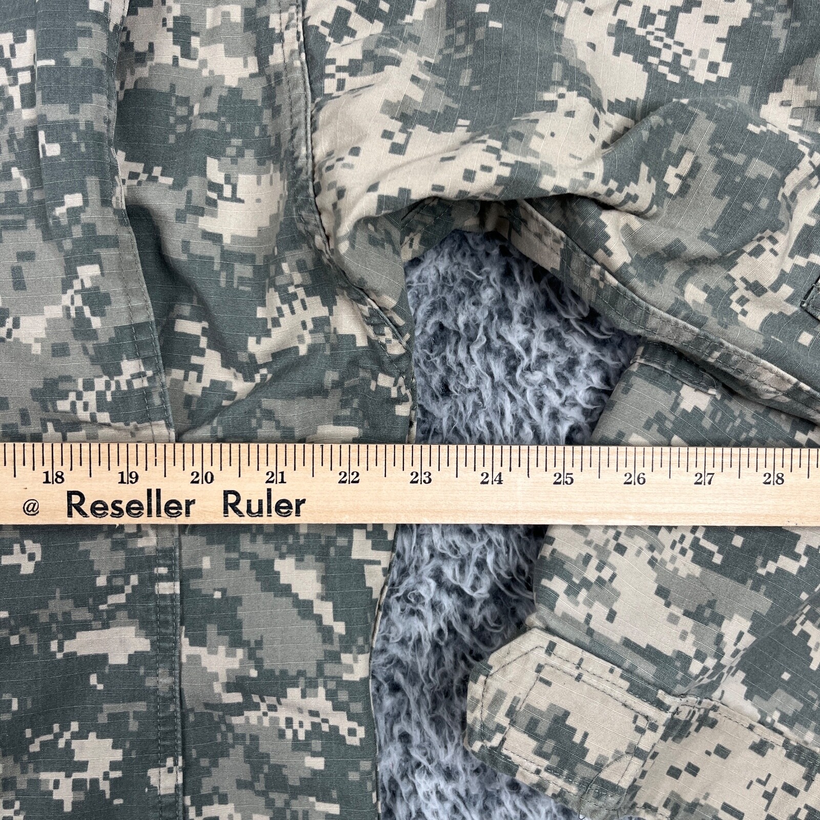 US Army Combat Uniform Coat Mens Medium Digital Camouflage Ripstop Cargo Jacket