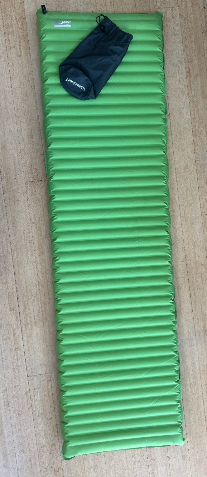 Therm-a-rest NeoAir Trekker Sleeping Pad 20" x 72" Camping Backpacking Hiking