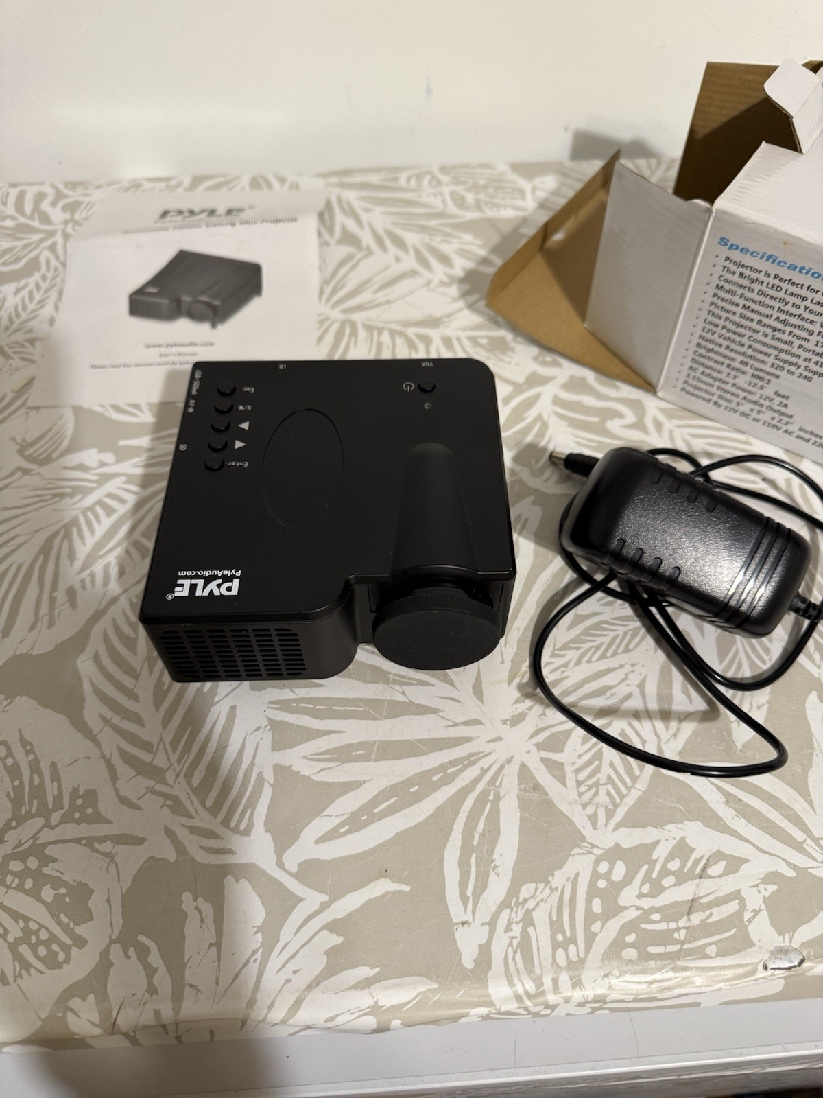 Pyle Home PRJG45 Multimedia Mini Projector No Remote