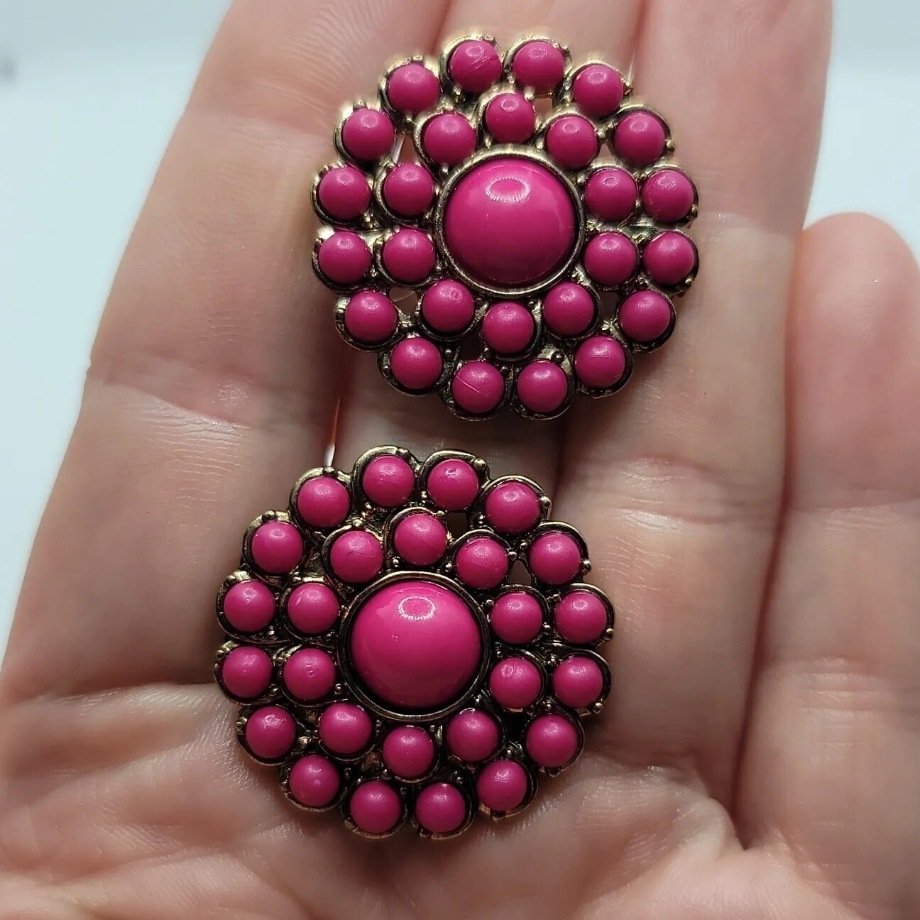 Vtg Retro Pink Cabachons On Gold Tone Round Stud Earrings