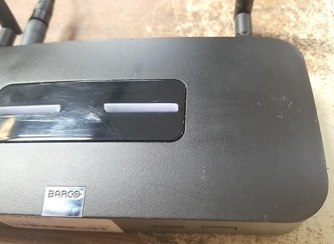 Barco ClickShare R9861008 Wireless Presentation System. *READ⬇️*