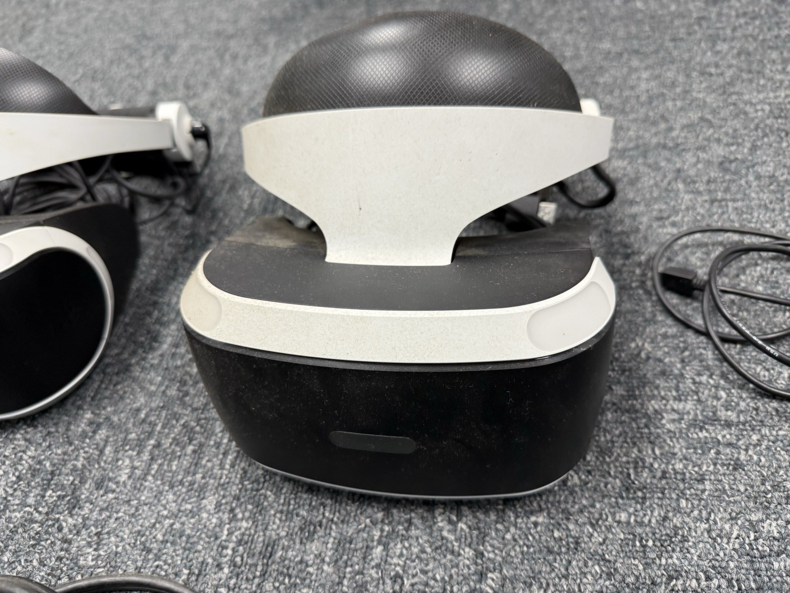 Lot of PlayStation 4 VR PSVR Headsets + Camera + Processor + Cables – UNTESTED