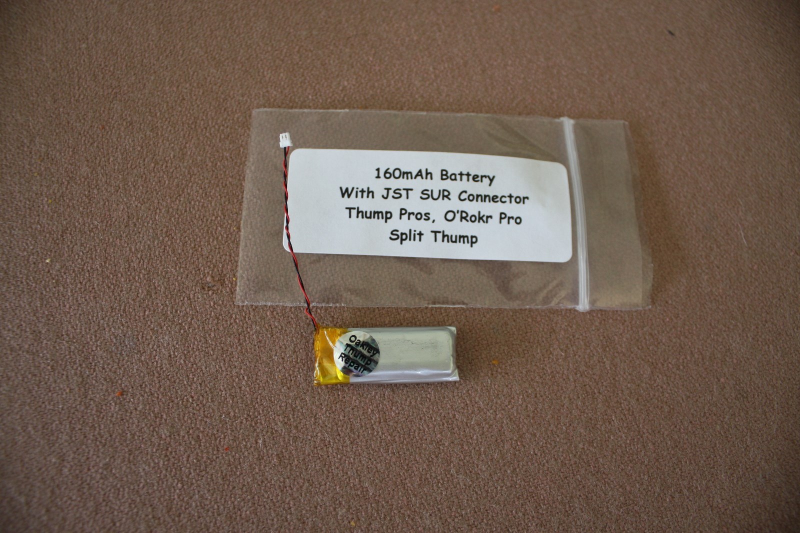 Oakley Thump Pro: O Rokr Pro: Split Thump:     160mAh Battery with SUR Connector