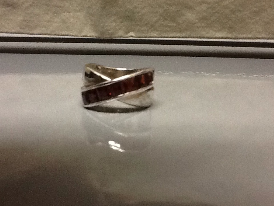 Garnet & Sterling Silver Ring 7