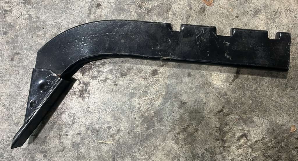 Thick Box Blade Shanks & Point w/ 3 Half Slots 18" Long x 2.50" Wide x 3/4"