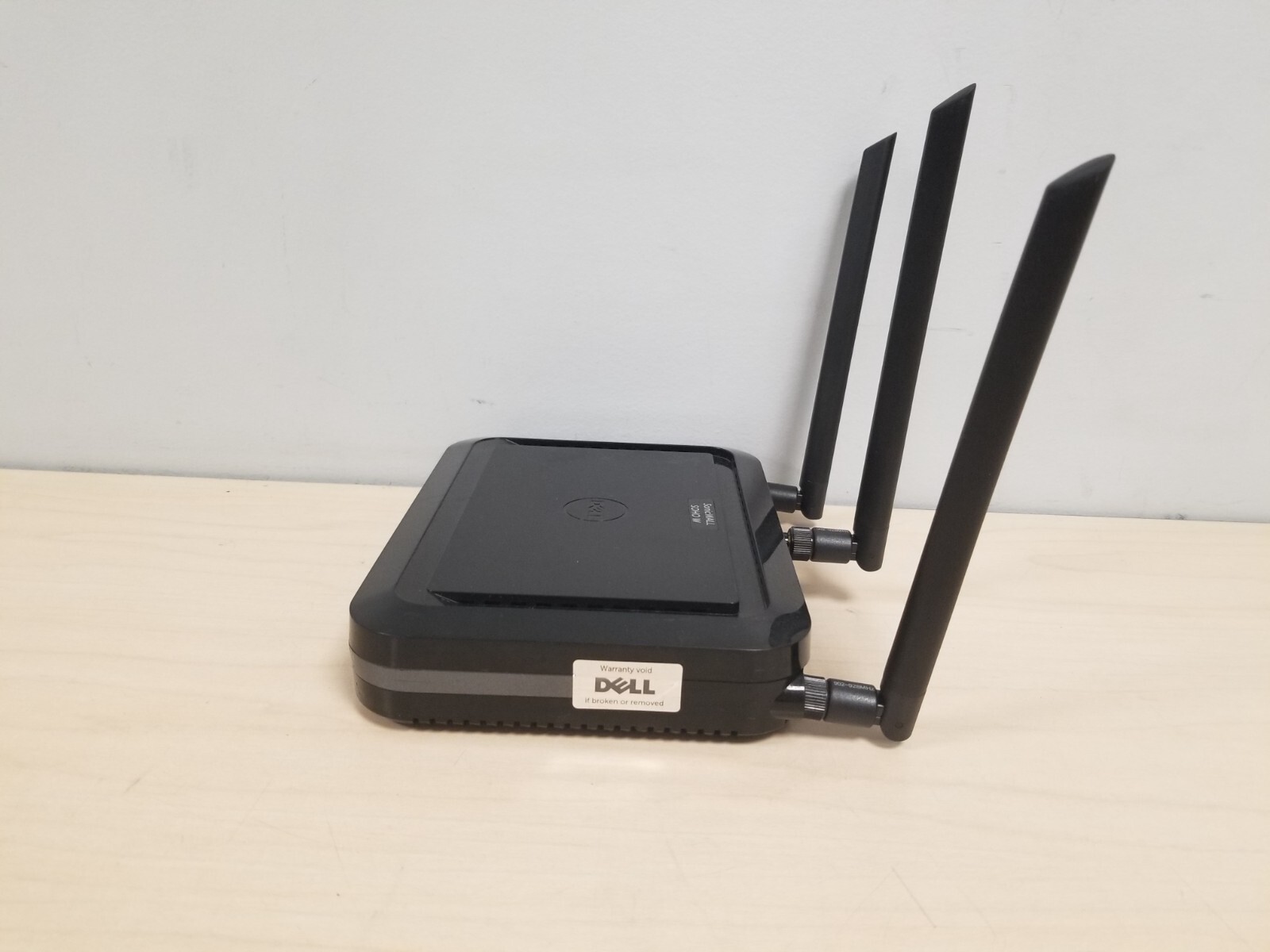 Dell Sonicwall SOHO W Wireless Network Security Appliance APL41-0BA W/AC-ADAPTER