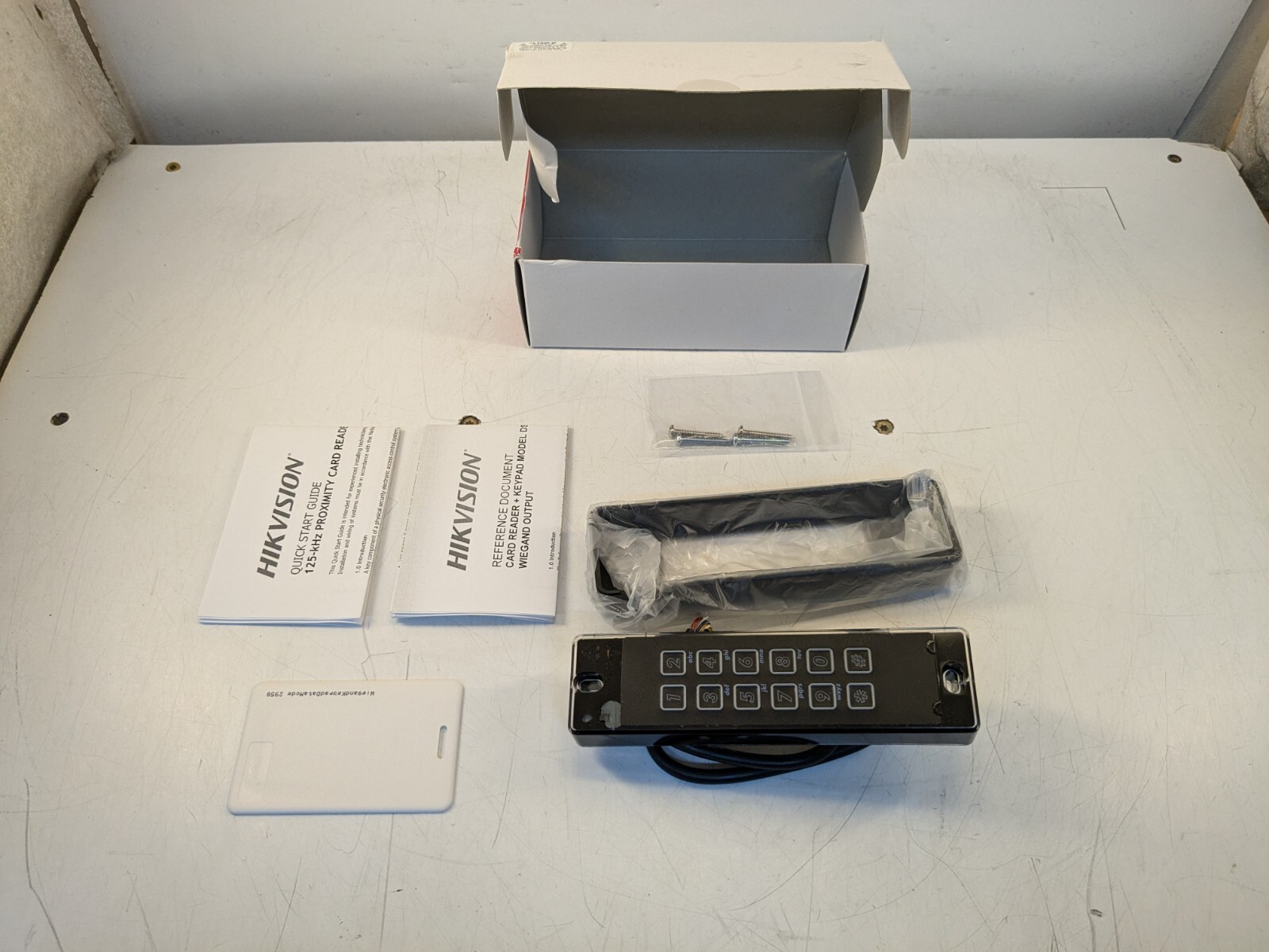 Hikvision DS-K170HPK Mullion-Mount Proximity Card Reader with Keypad *Open Box*