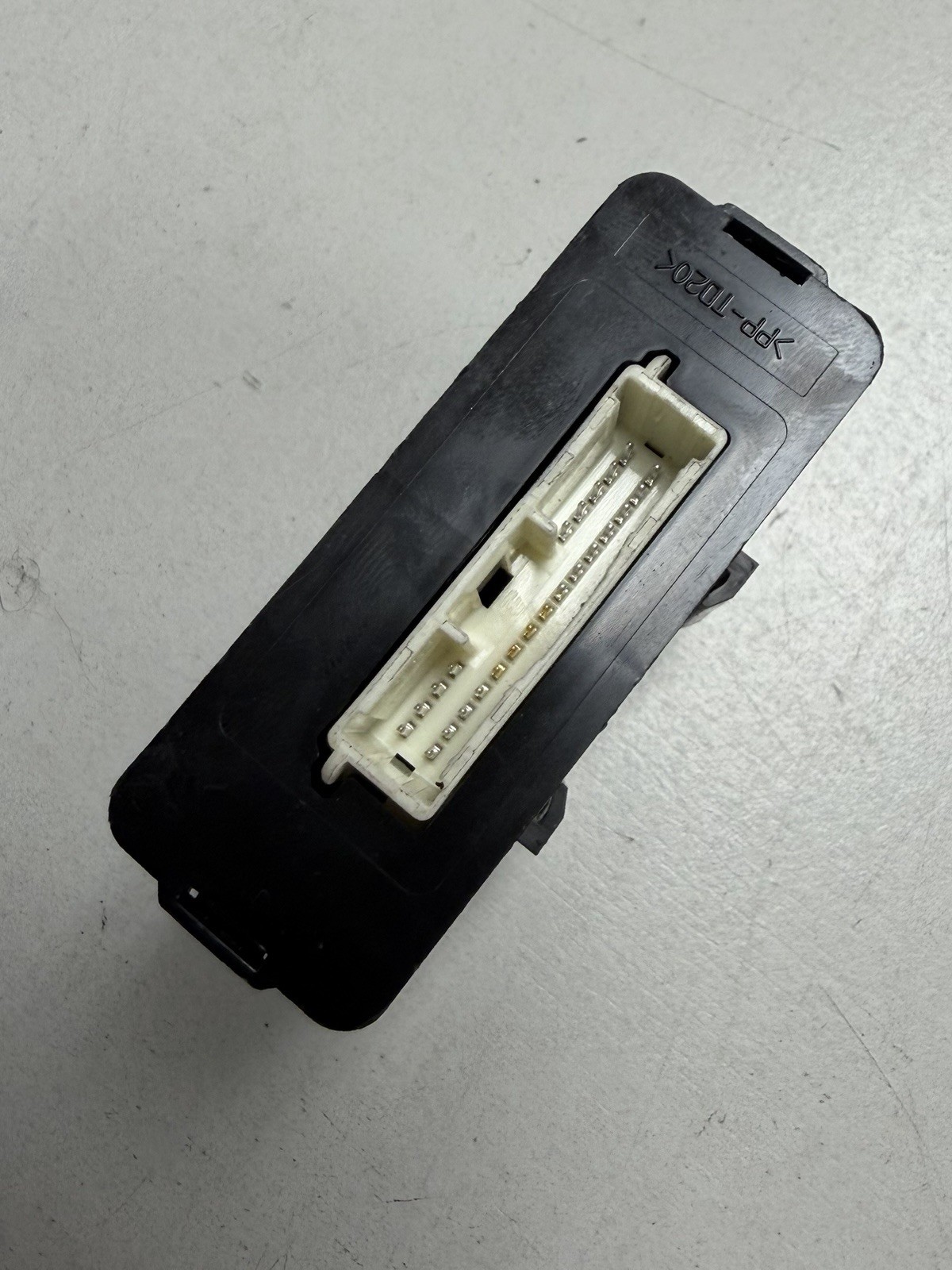 2014-2017 Mazda 6 Headlight Auto Leveling Control AFS Gml85102X