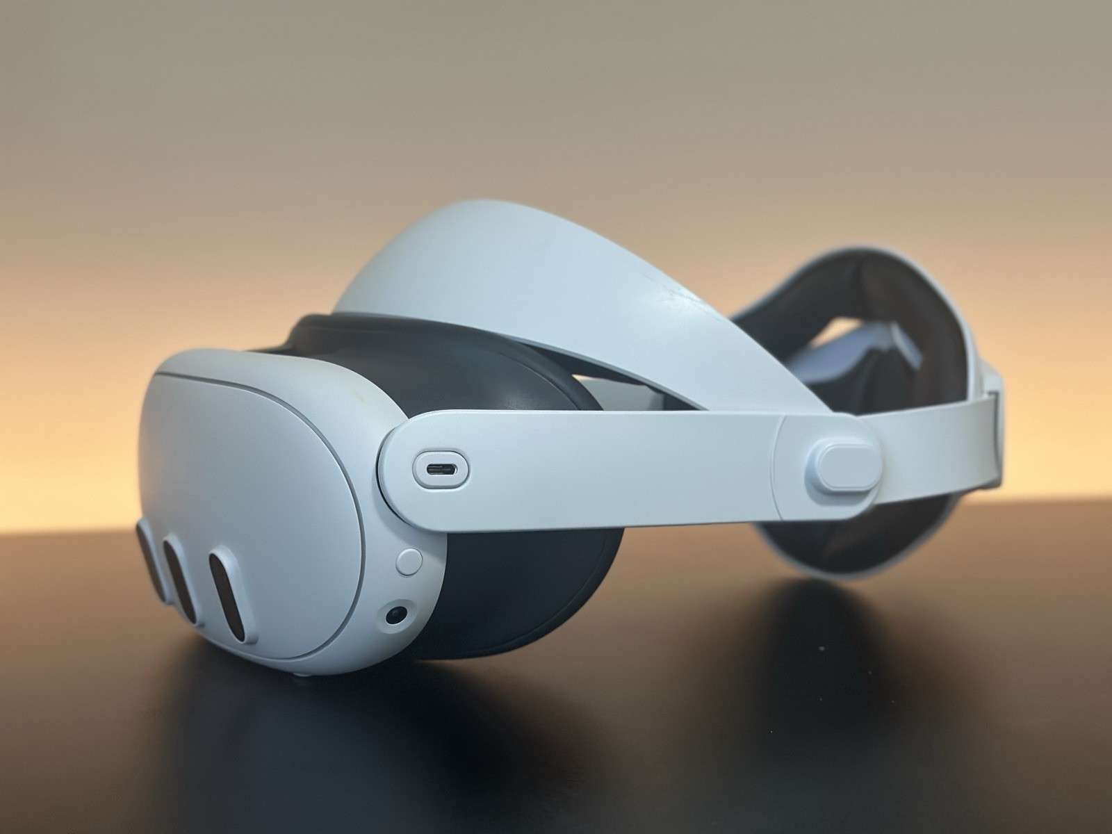 Meta Quest 3 512GB and Comfort Head Strap *Controllers Not included*