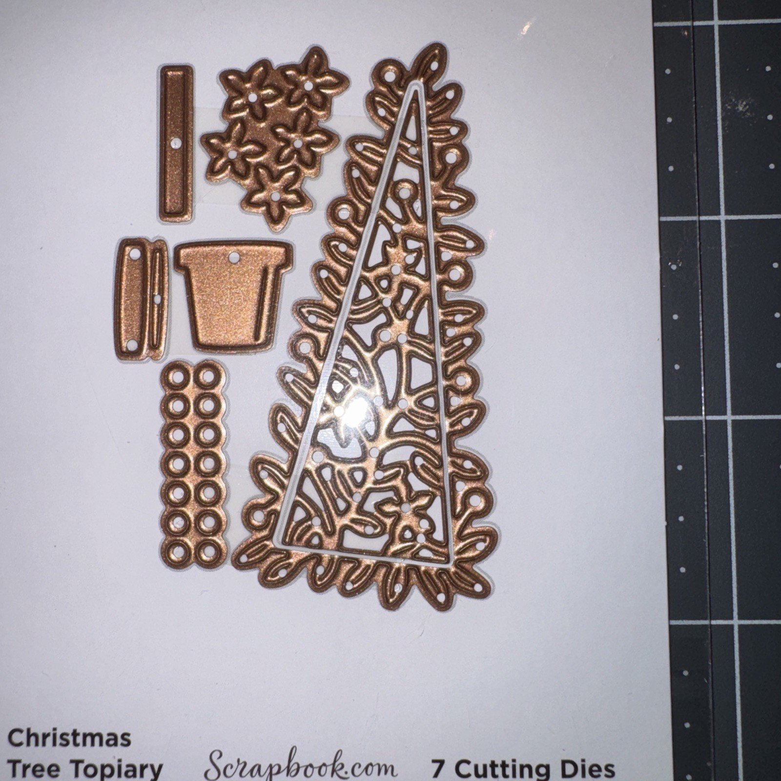 Spellbinders Cutting Dies Christmas Tree Topiary NEW