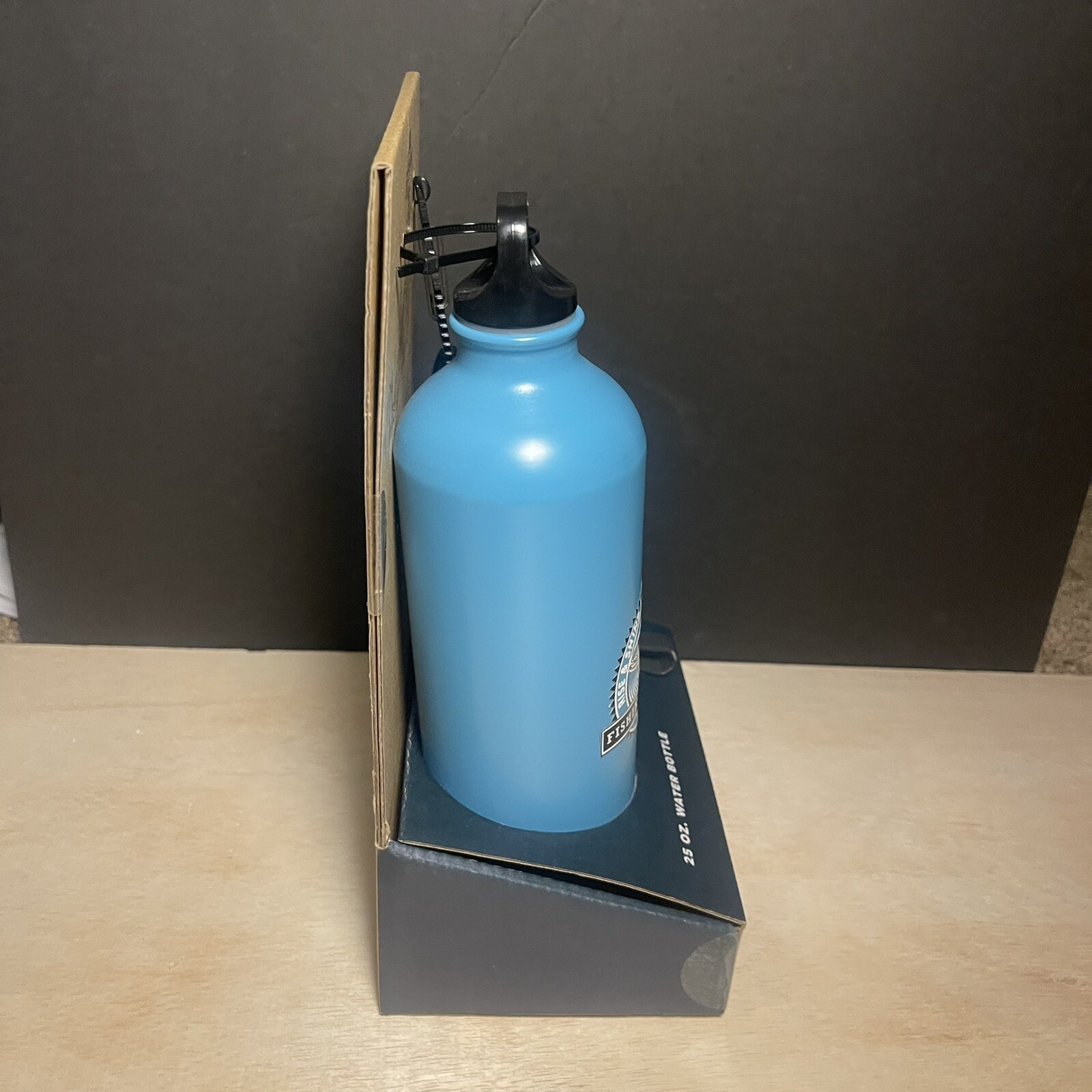 Adventure Water Bottle & Fishing Tool Set . Missing One Tool Pictured 2x🔥