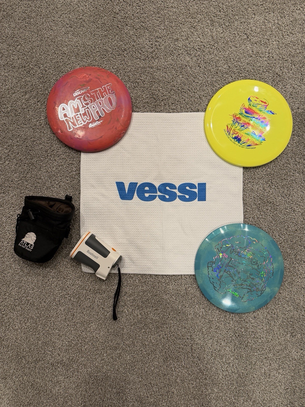 Bushnell Edge Disc DG850SBL White/Black Edge Golf Rangefinder + Disc golf set