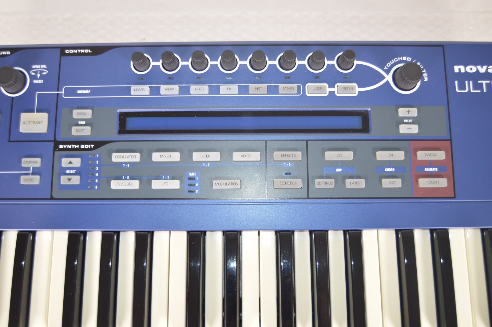 Novation ULTRANOVA Synthesizer Vocoder Blue Keyboard Tested W \ Soft Case Mic