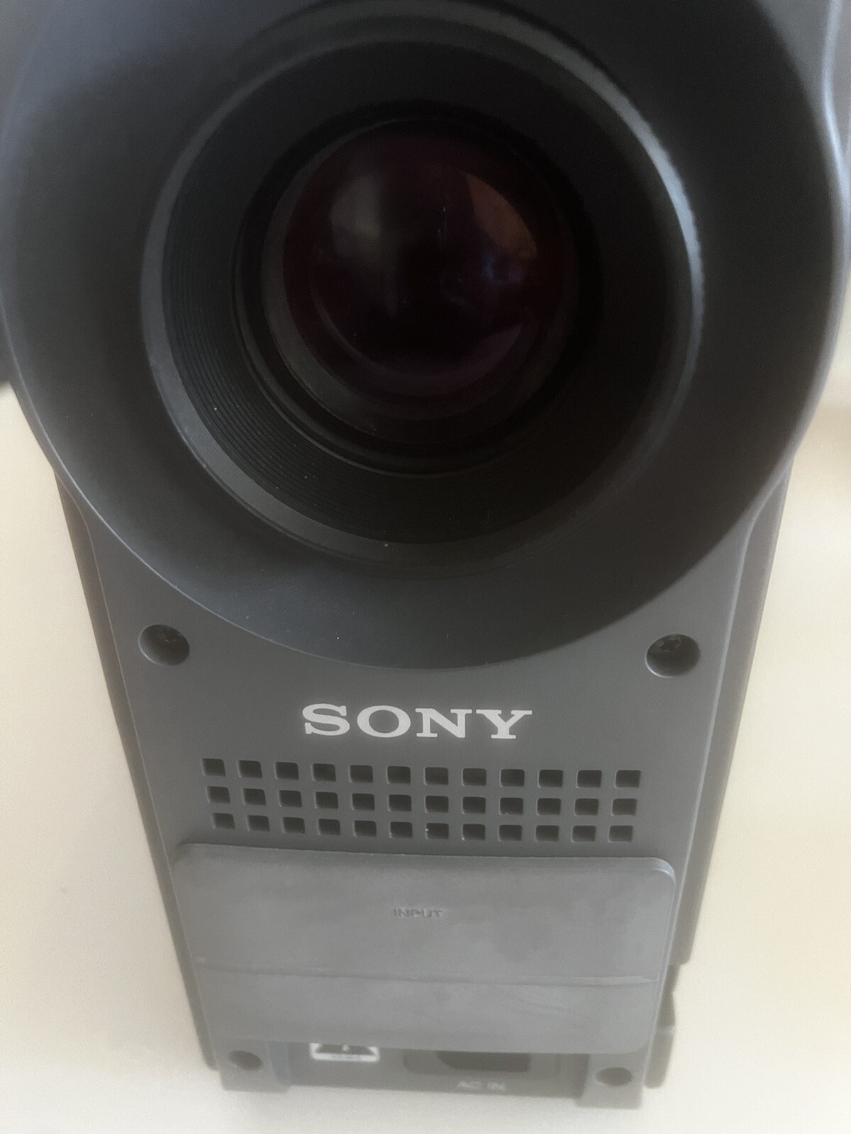 CPJ-D500 Sony LCD Projector w/ Case & Cables - Clean & Fully Functional!