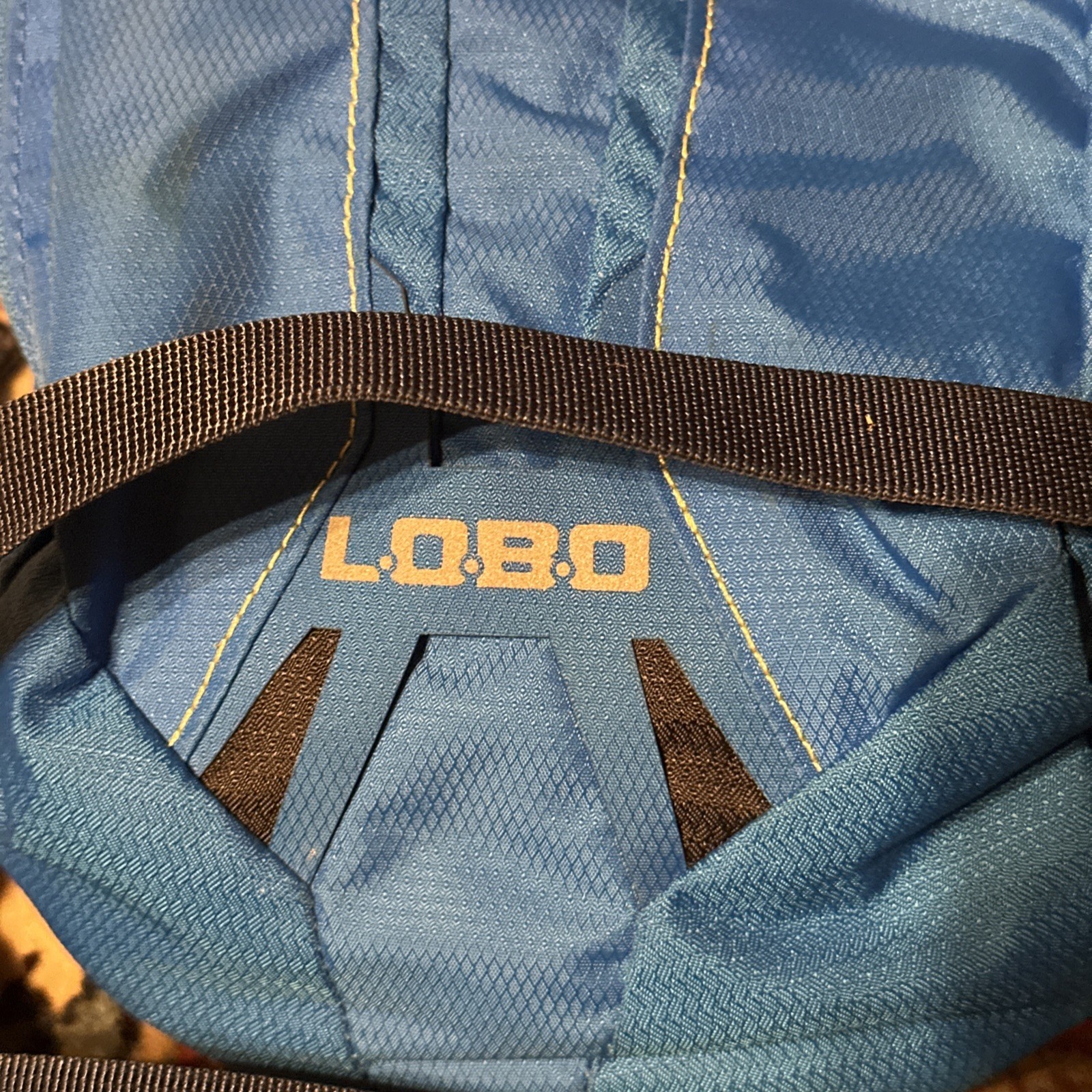 Camelbak Lobo Blue/Black Hydration Pack Hiking Trail Backpack