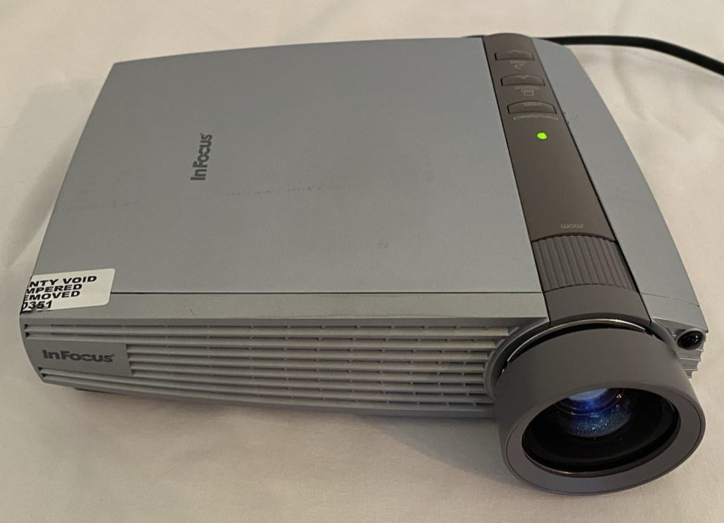 InFocus Projector LP130 DLP  + Case, Cables, Remote and Manual + Works Great!!