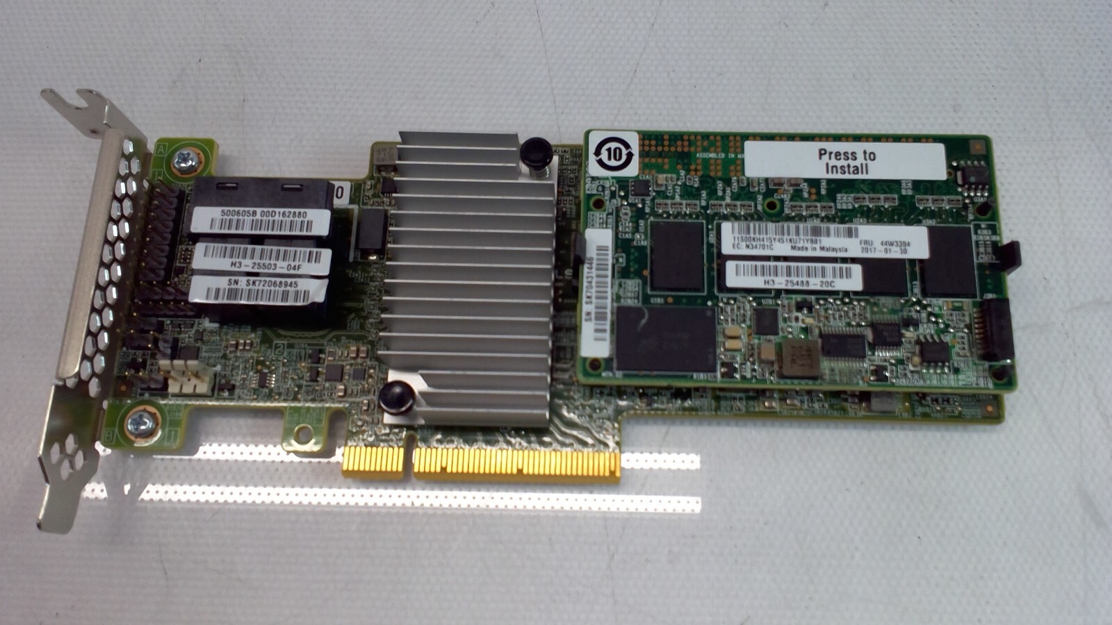 IBM 46C9111 ServeRAID M5210 12 Gb/s 1GB Cache RAID Controller (Low Profile)