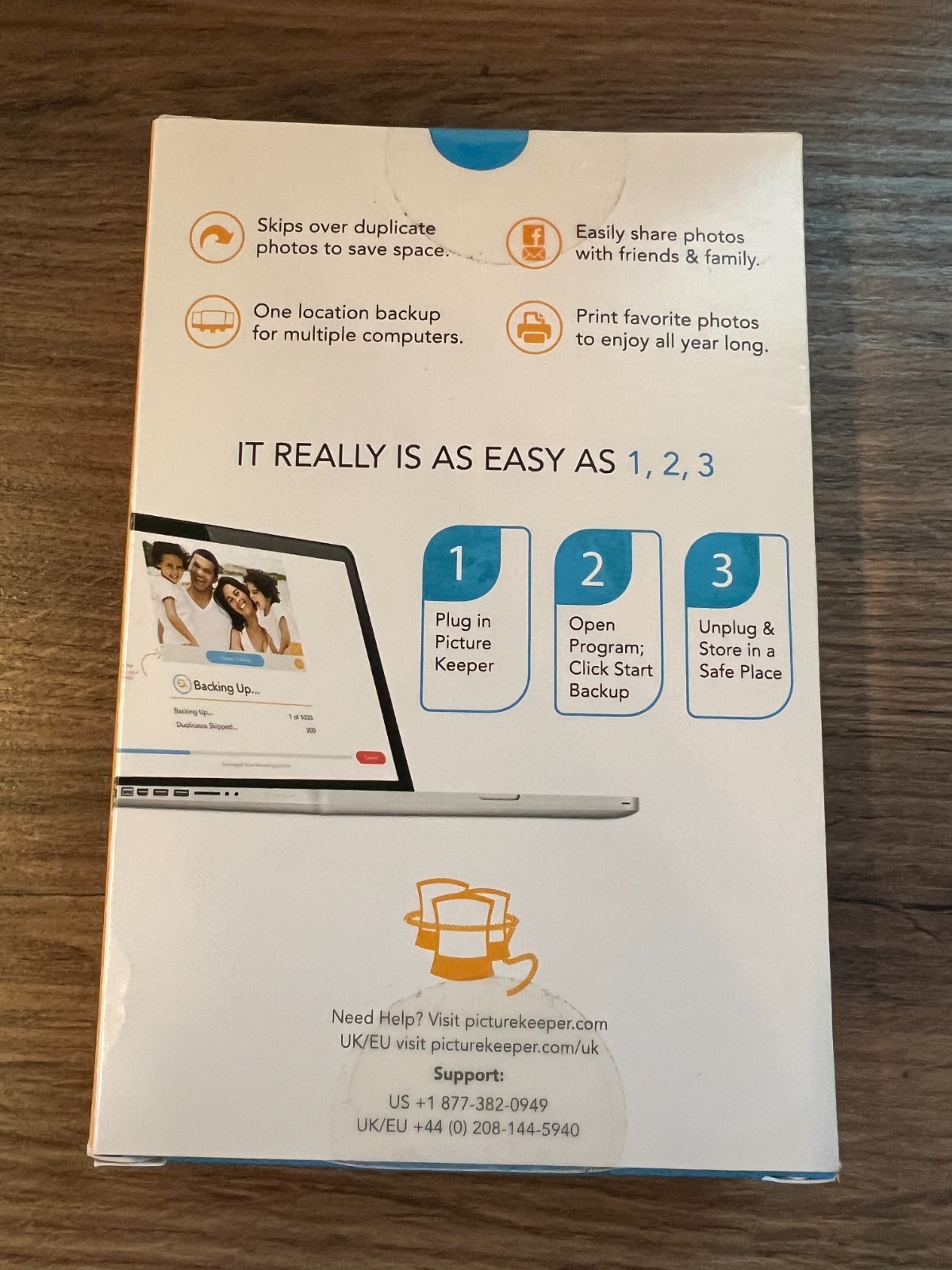 Picture Keeper Pro 32GB - Simple Automatic Backup - PC/MAC Compatable