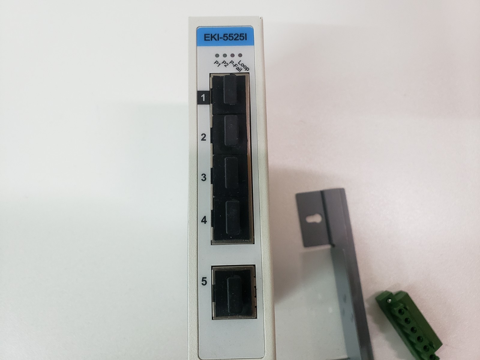 UNUSED - Advantech EKI-5525I Ethernet Switch