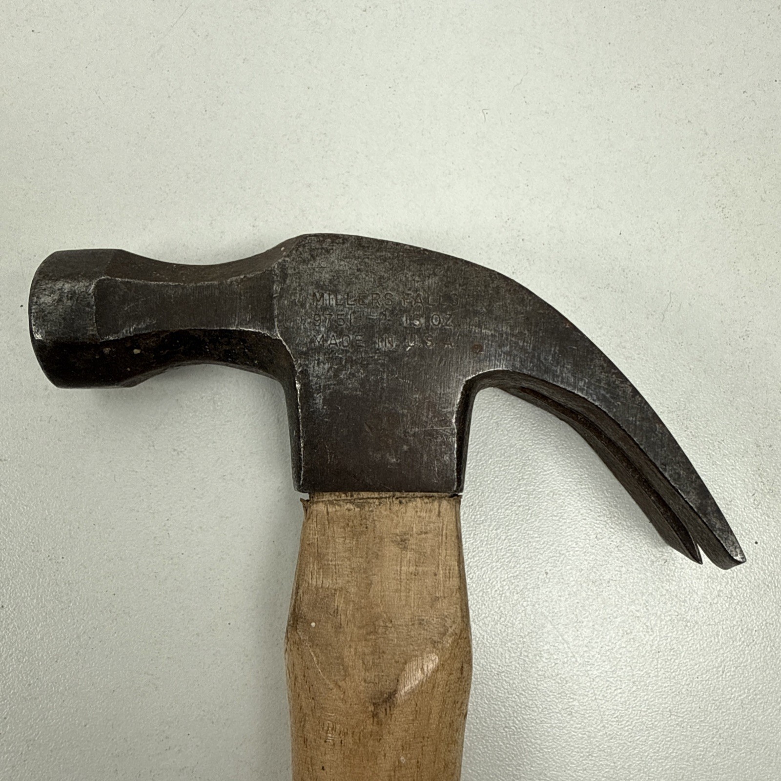 Vintage Miller Falls Claw Hammer 13 Oz Number 9751 Carpenter Tool Made In USA