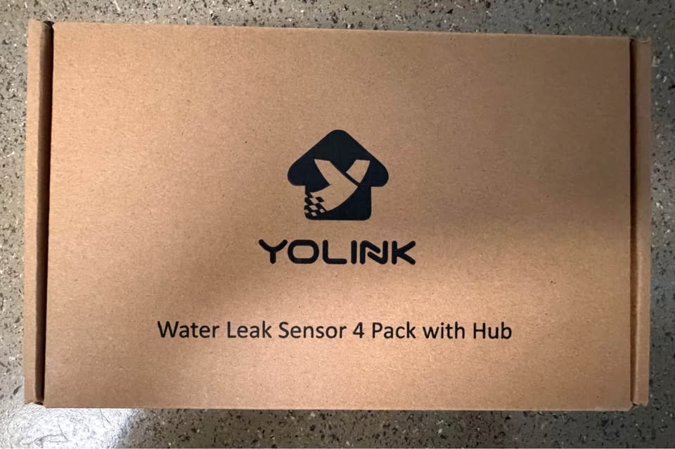 YoLink Water Leak Sensor 4 Pack with Hub - NEW