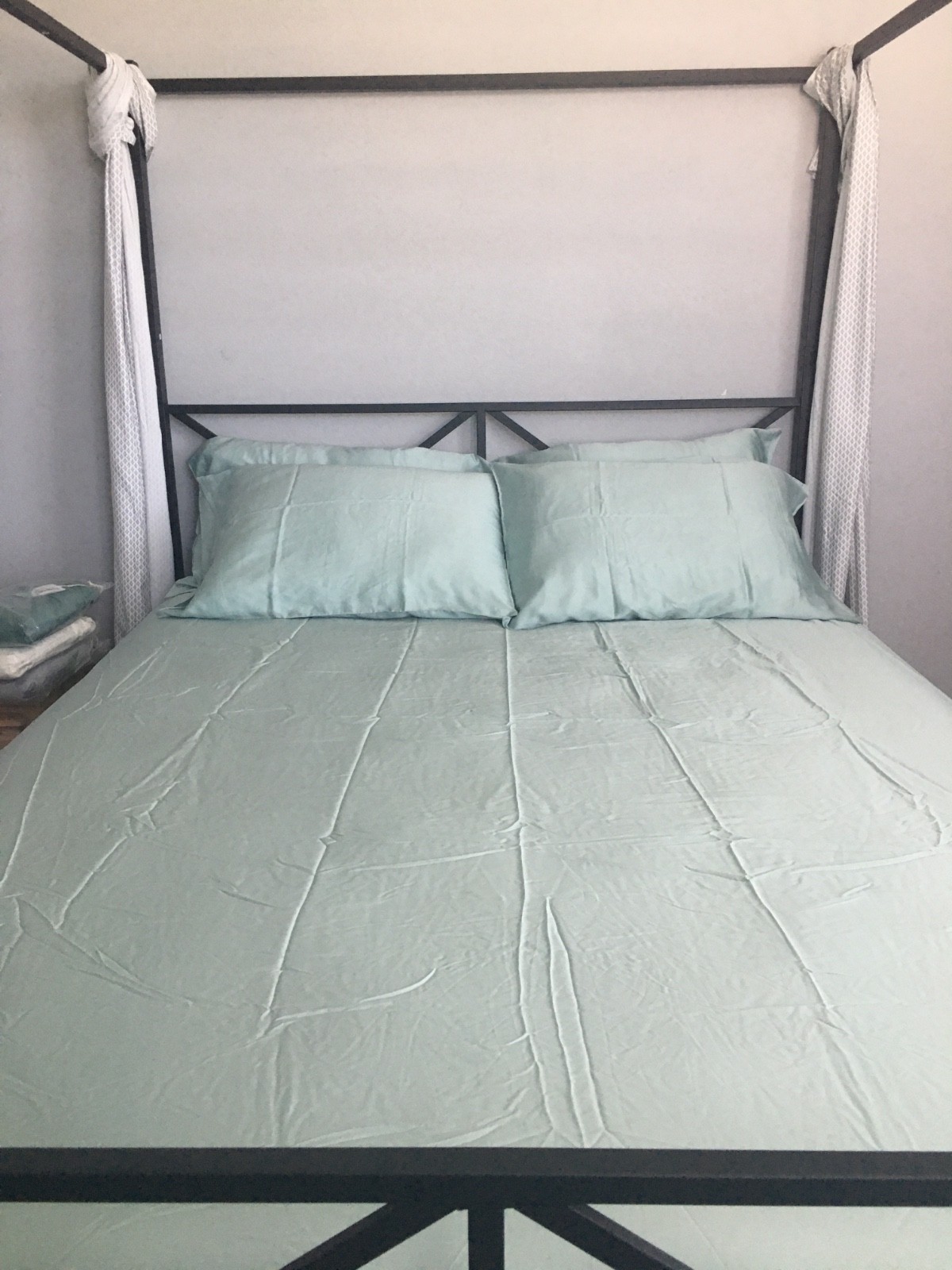 Tencel Queen Sheets 2 Sets 5pc each Deep Fitted Luxuriously Soft